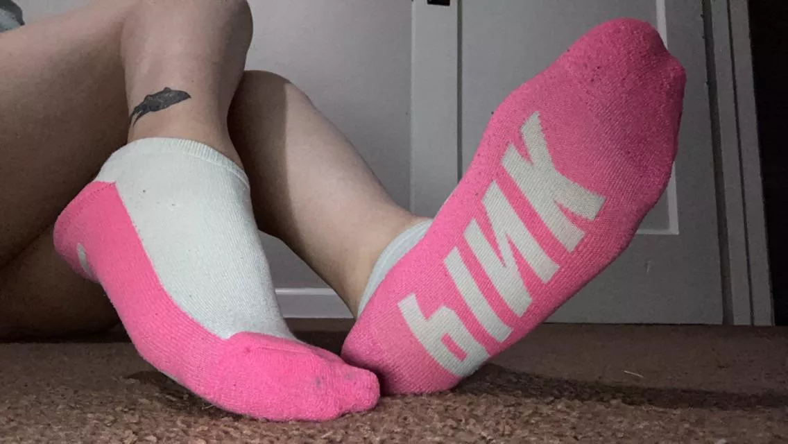 Does anyone want a pair of my socks? Will wear to perfection. 💖