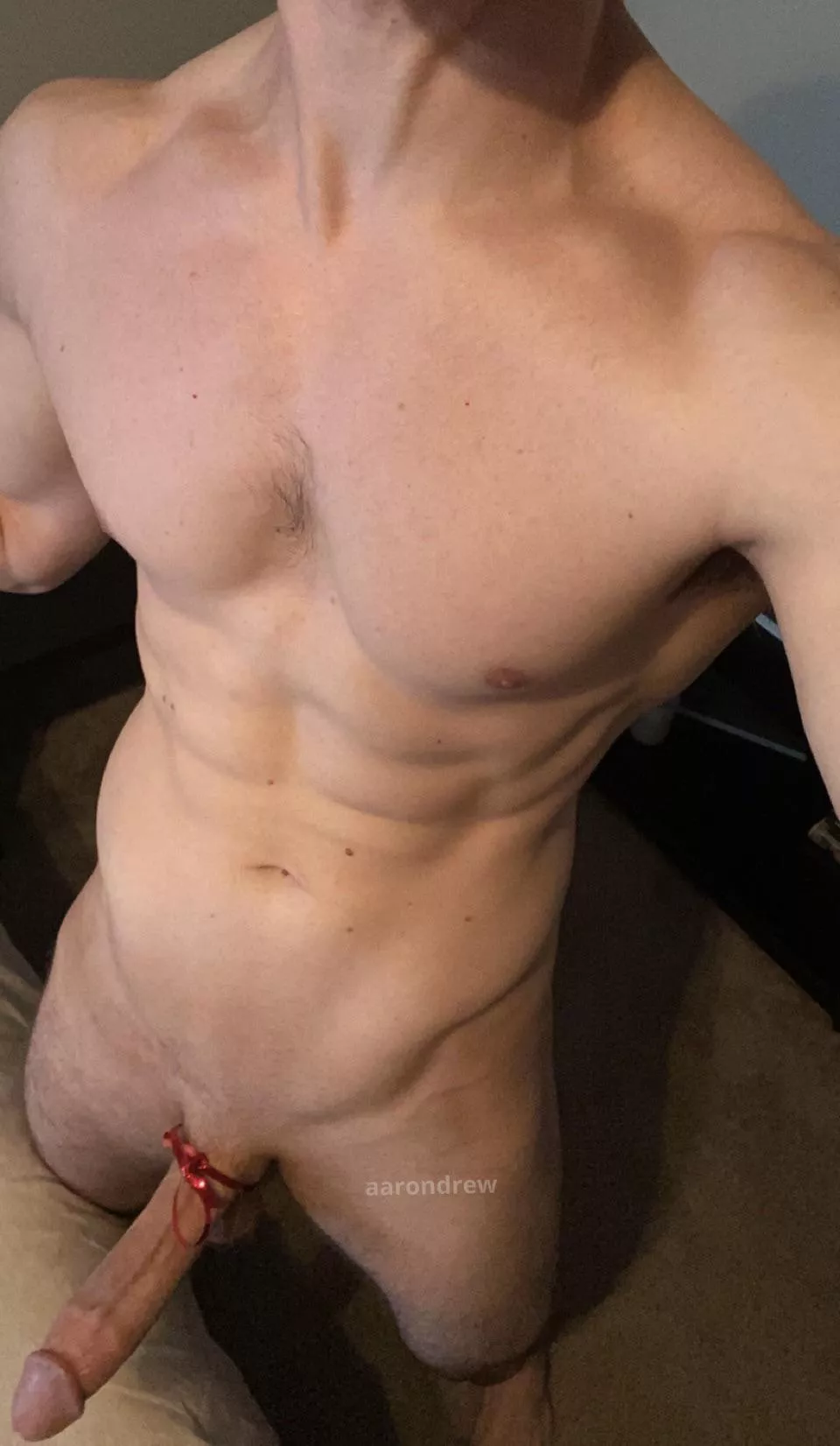 Does anyone want my Christmas present? 🎁