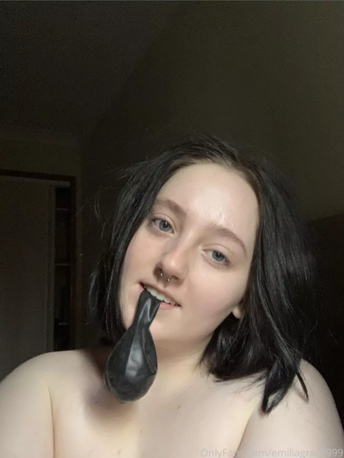 does it count as goth if it’s a black balloon? does it count as goth if it’s a black balloon?