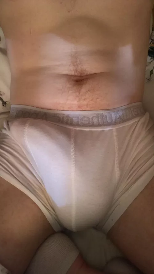 Does my cock look fat and uncut in this :/