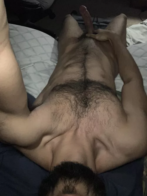 Does this sub like body hair too?