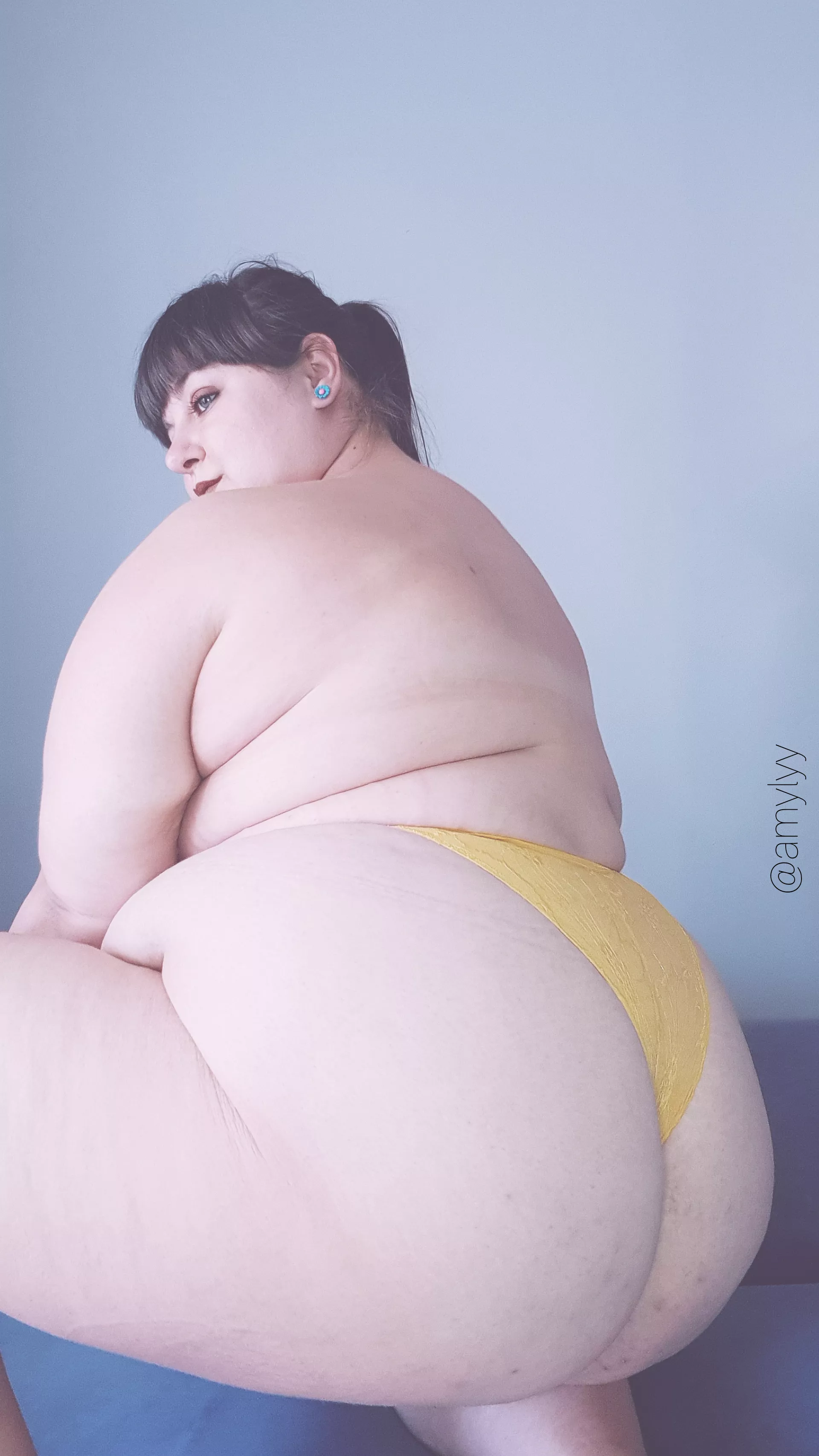 Does yellow look good on me ?