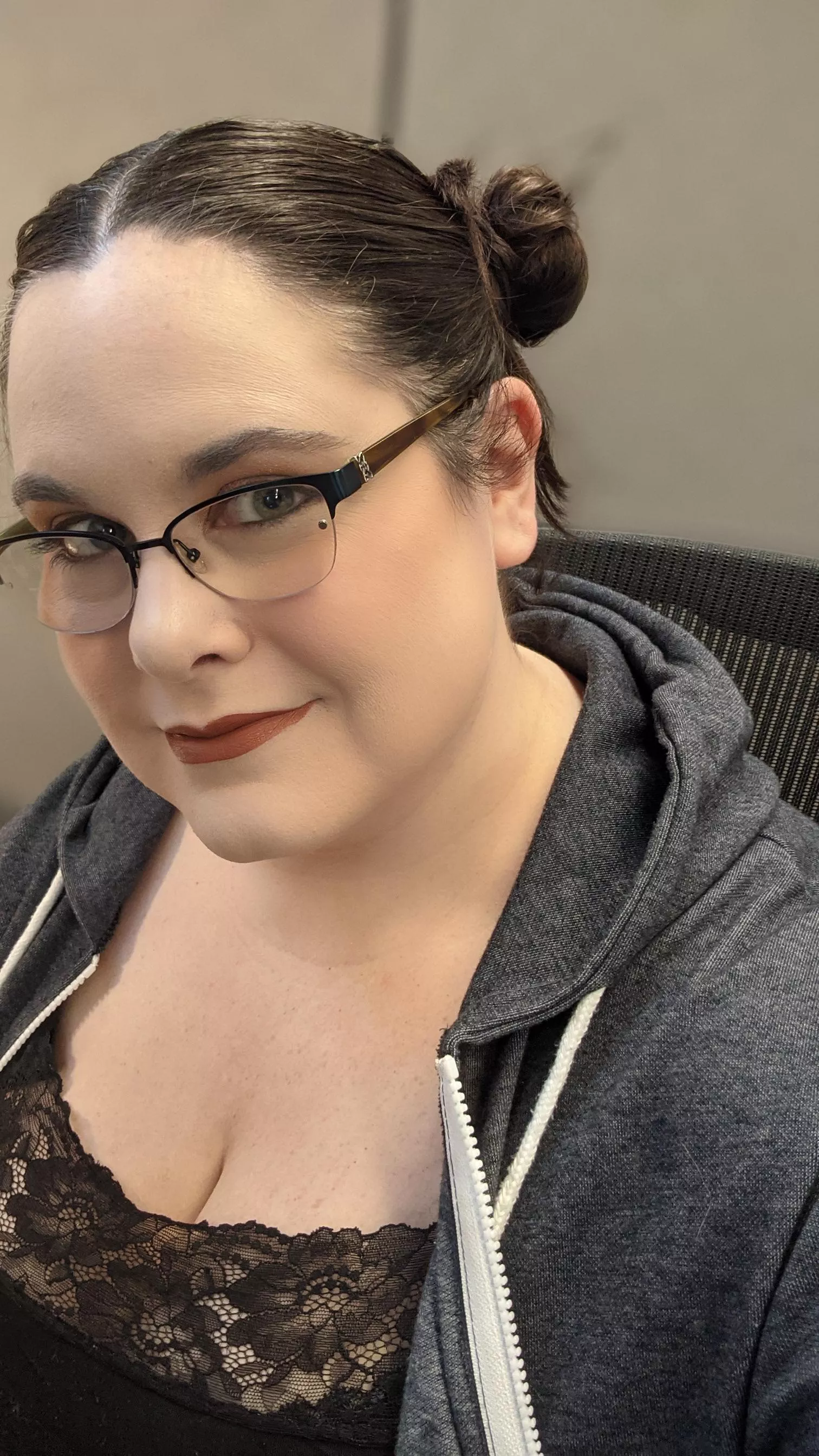 Does your anaconda want these buns? 🤭