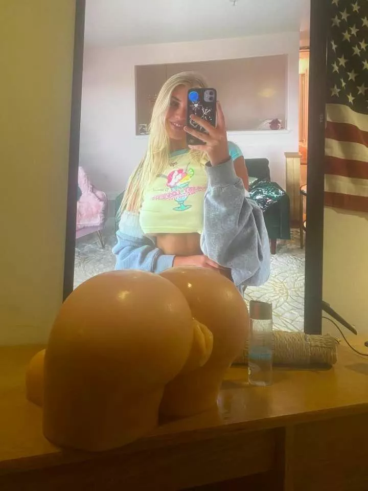 Doing fuck tributes. Hmu lets get nasty. KIK: JerkHornyPerv Doing fuck tributes. Hmu lets get nasty. KIK: JerkHornyPerv