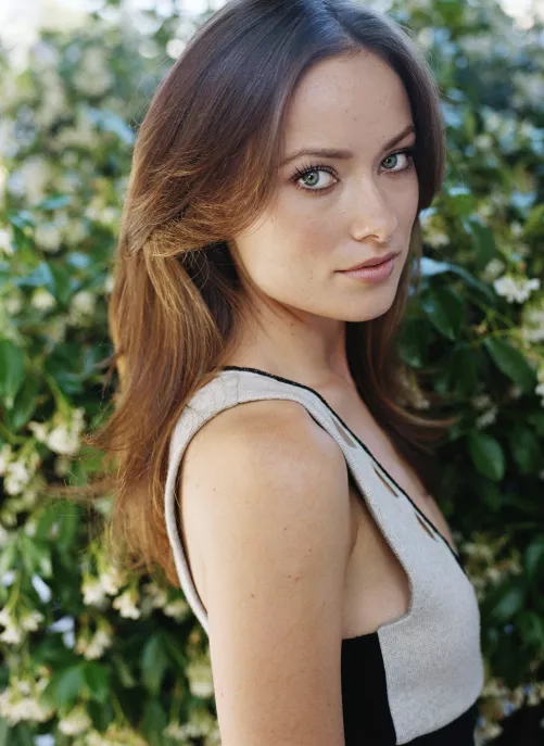 Dom me as Olivia Wilde or Amy Adams?