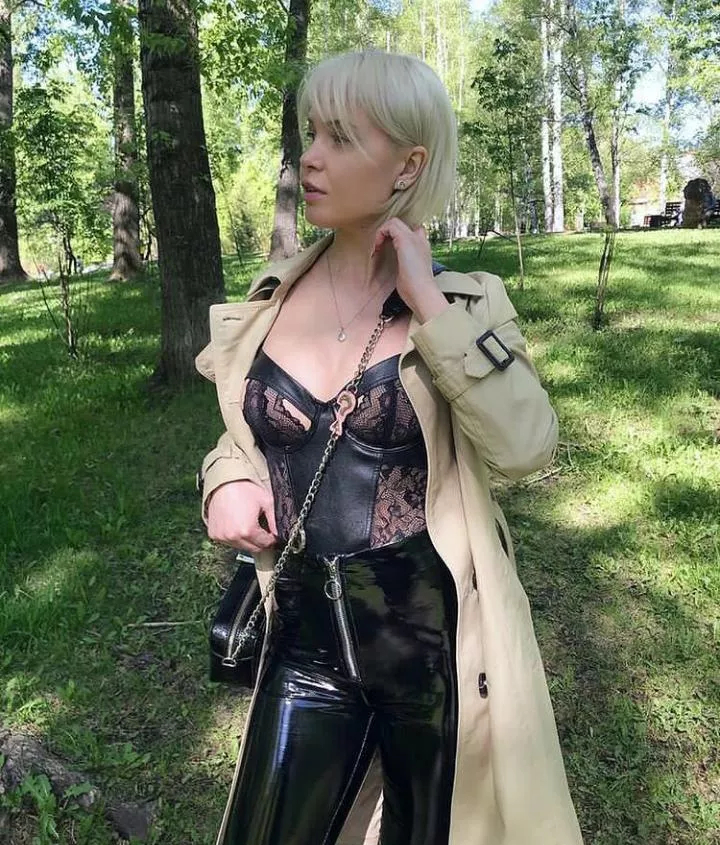 [domme] come and worship with your mistress ♥️♥️♥️♥️♥️♥️♥️