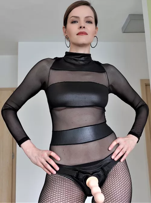 [domme] Get on your knees. It’s time for your lesson!