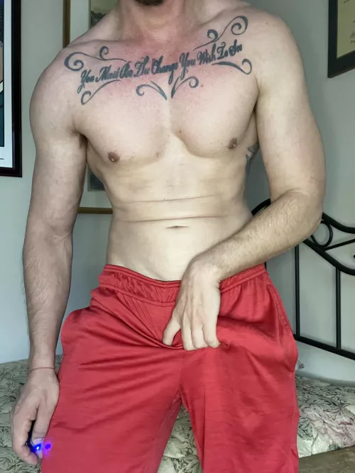 Don’t mind me just adjusting myself