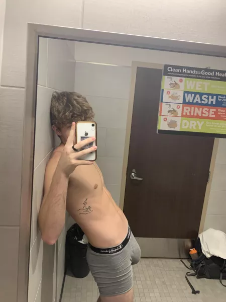 don’t tell my school what i’m doing in their bathroom 😈