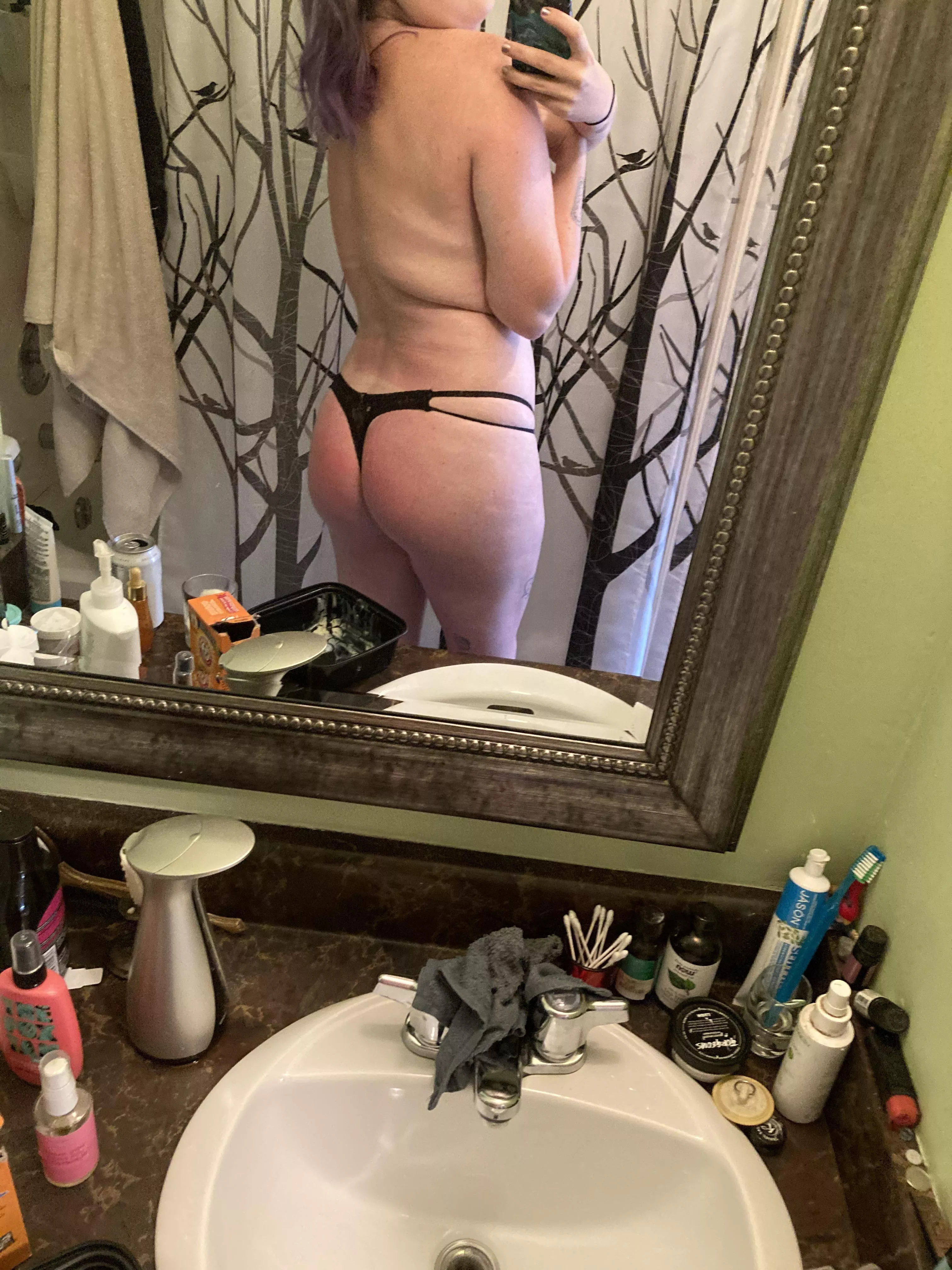 Don’t you just wanna snap that strap against my hips?