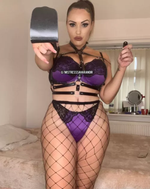 Don't you love inside jokes? Too bad yours is too small to be inside anyone. 😈⛓