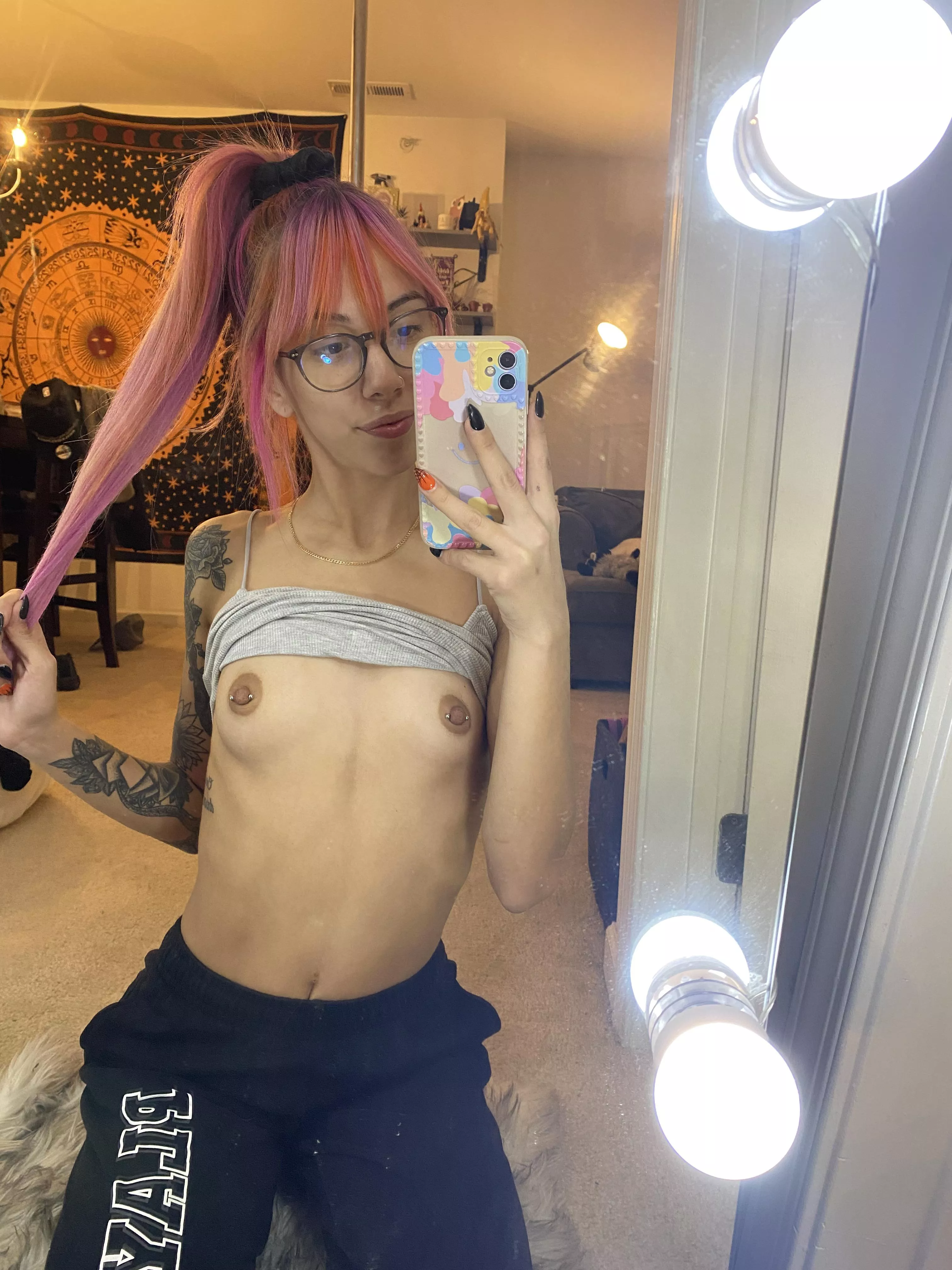 Don’t you love lazy days with my tiny tits? Don’t you love lazy days with my tiny tits?