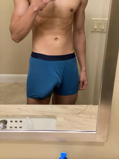 Don’t you love when you can see the outline of the head