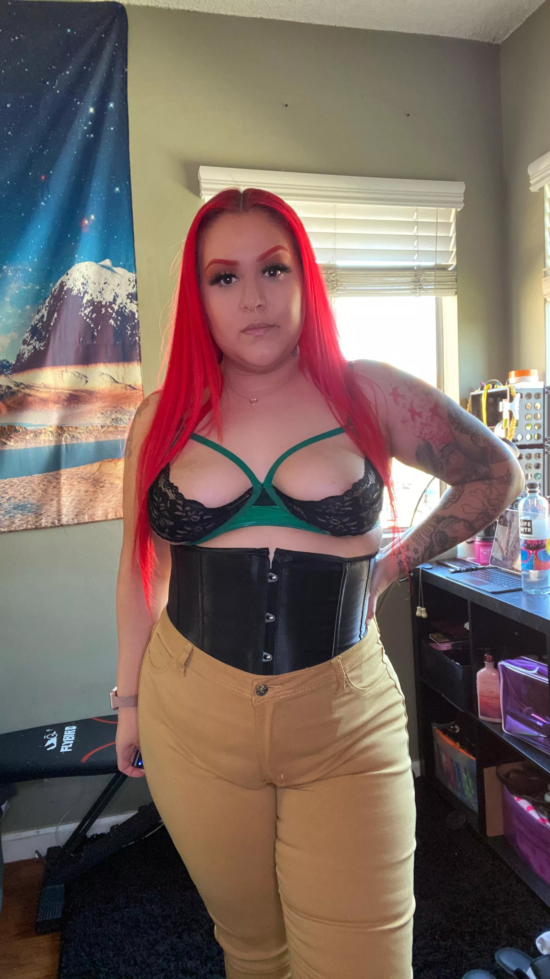 Dose this Qualify as Cleavage? 😘💋💋