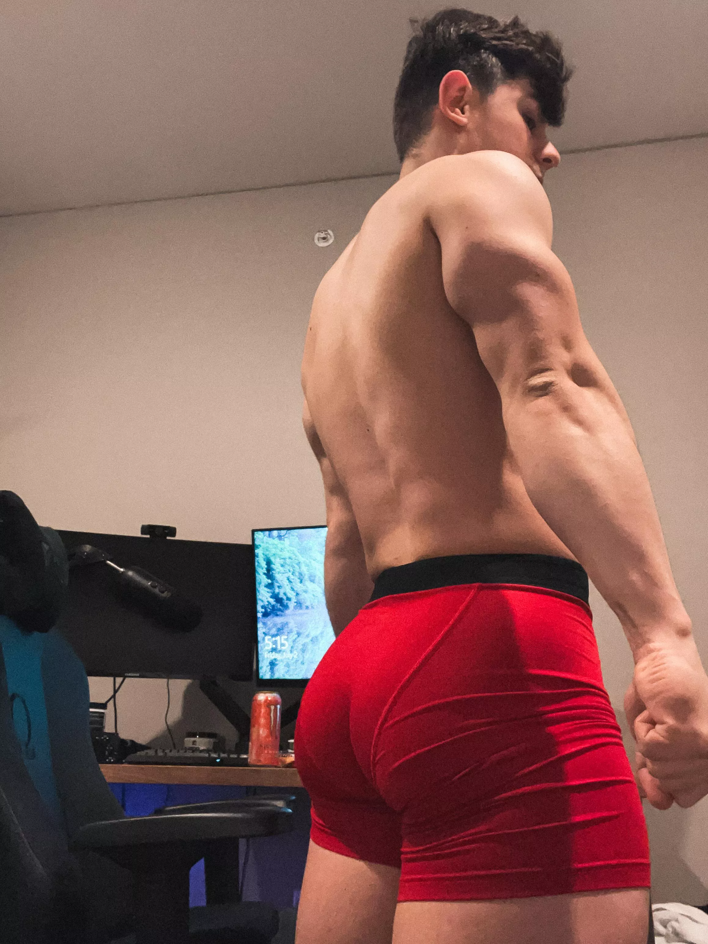 Double cheeked up on a Sunday afternoon π Double cheeked up on a Sunday afternoon π