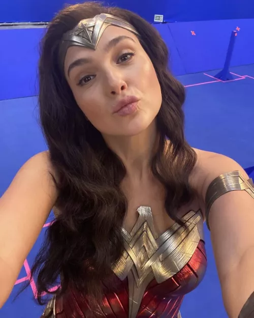 Drain me dry for Gal Gadot