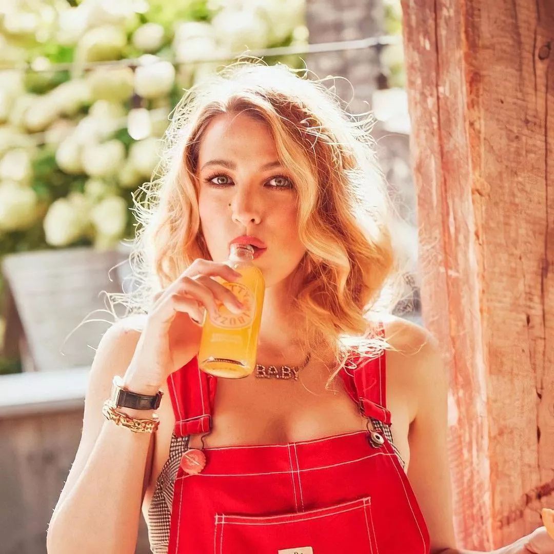 Drain me for Blake Lively Drain me for Blake Lively