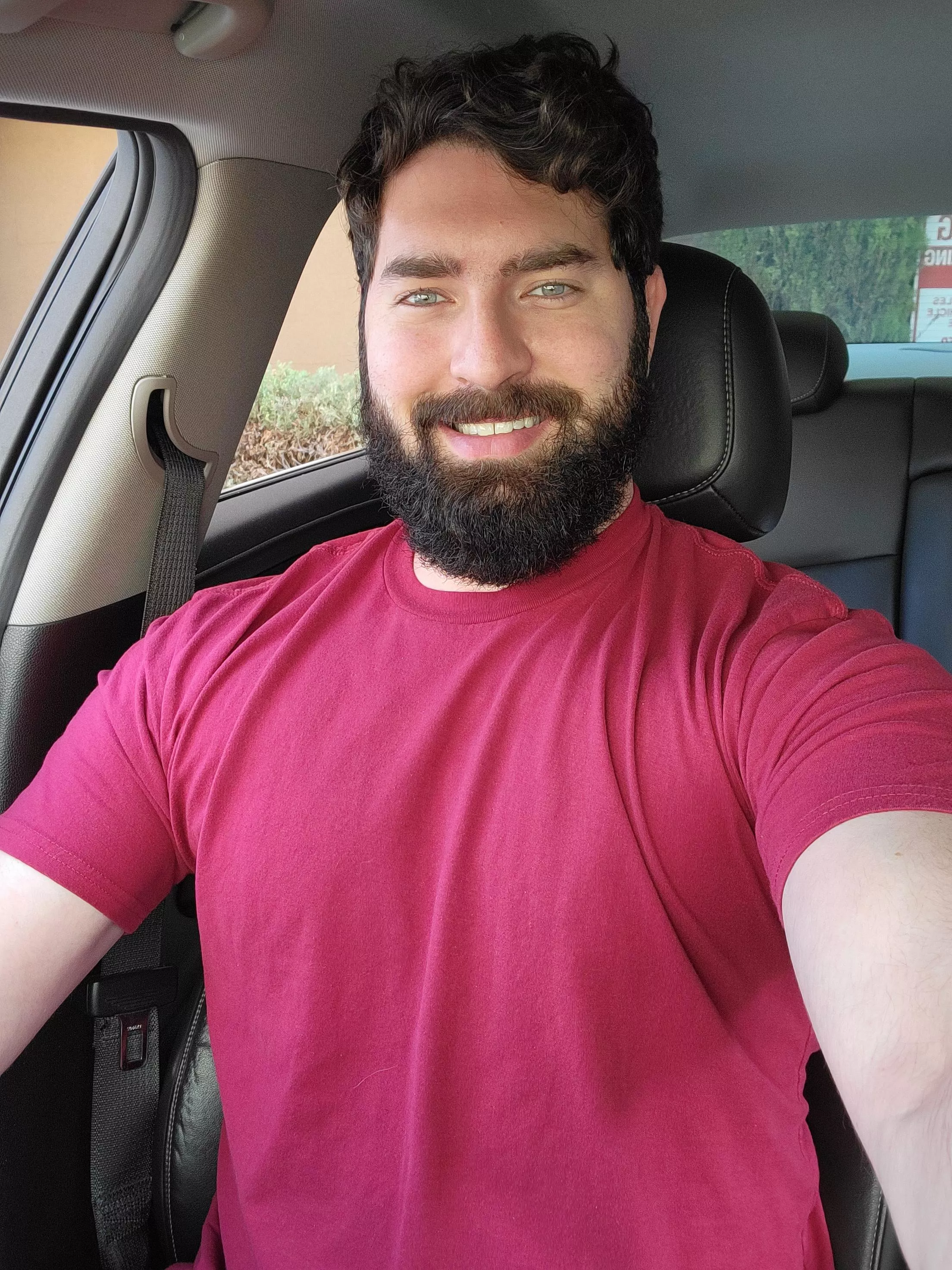 Drivin' in my car, livin' like a star. Ice on my fingers and my toes and I'm a Taurus. Drivin' in my car, livin' like a star. Ice on my fingers and my toes and I'm a Taurus.