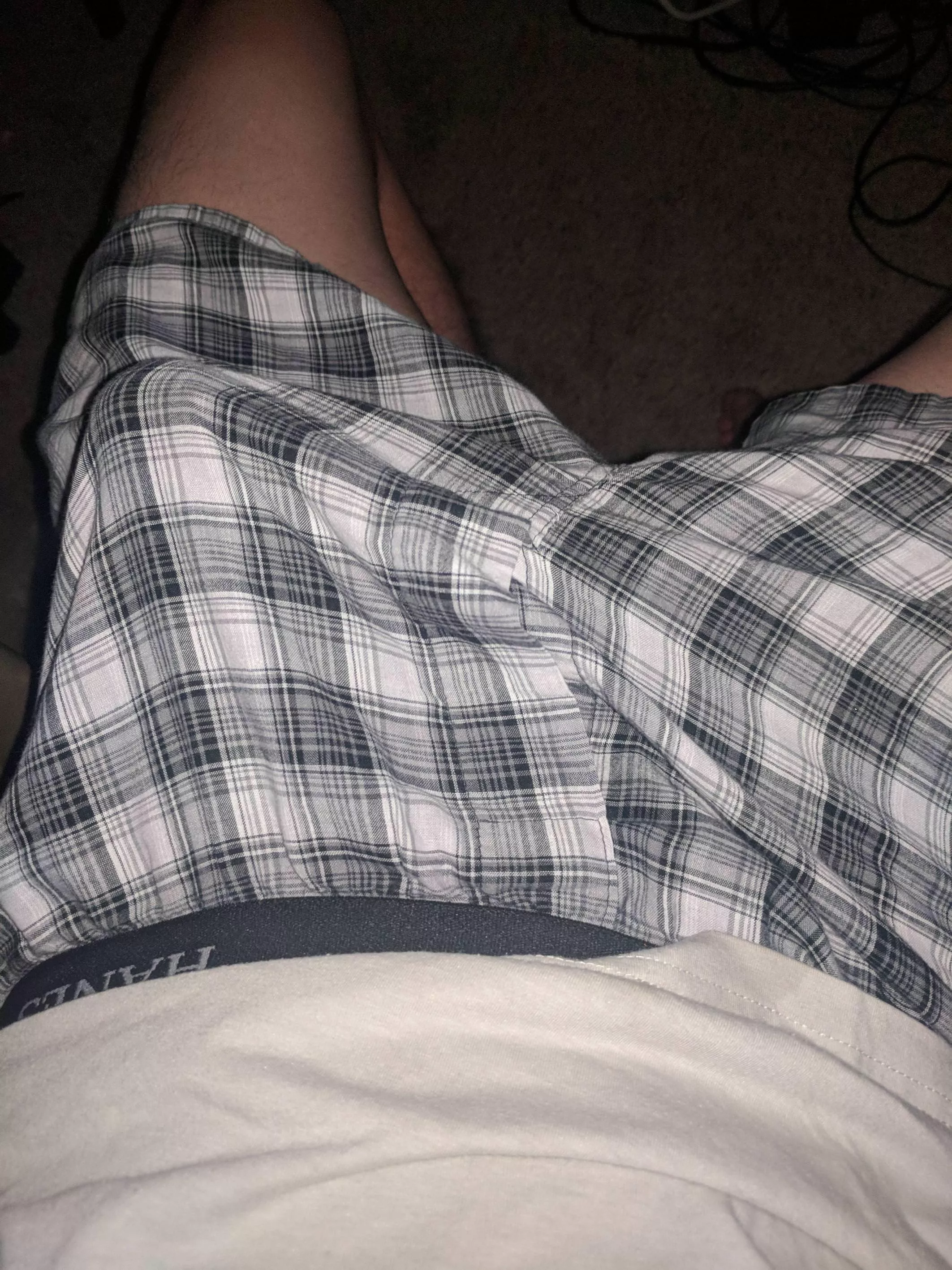 Drop your number below if you want to see my cock Drop your number below if you want to see my cock
