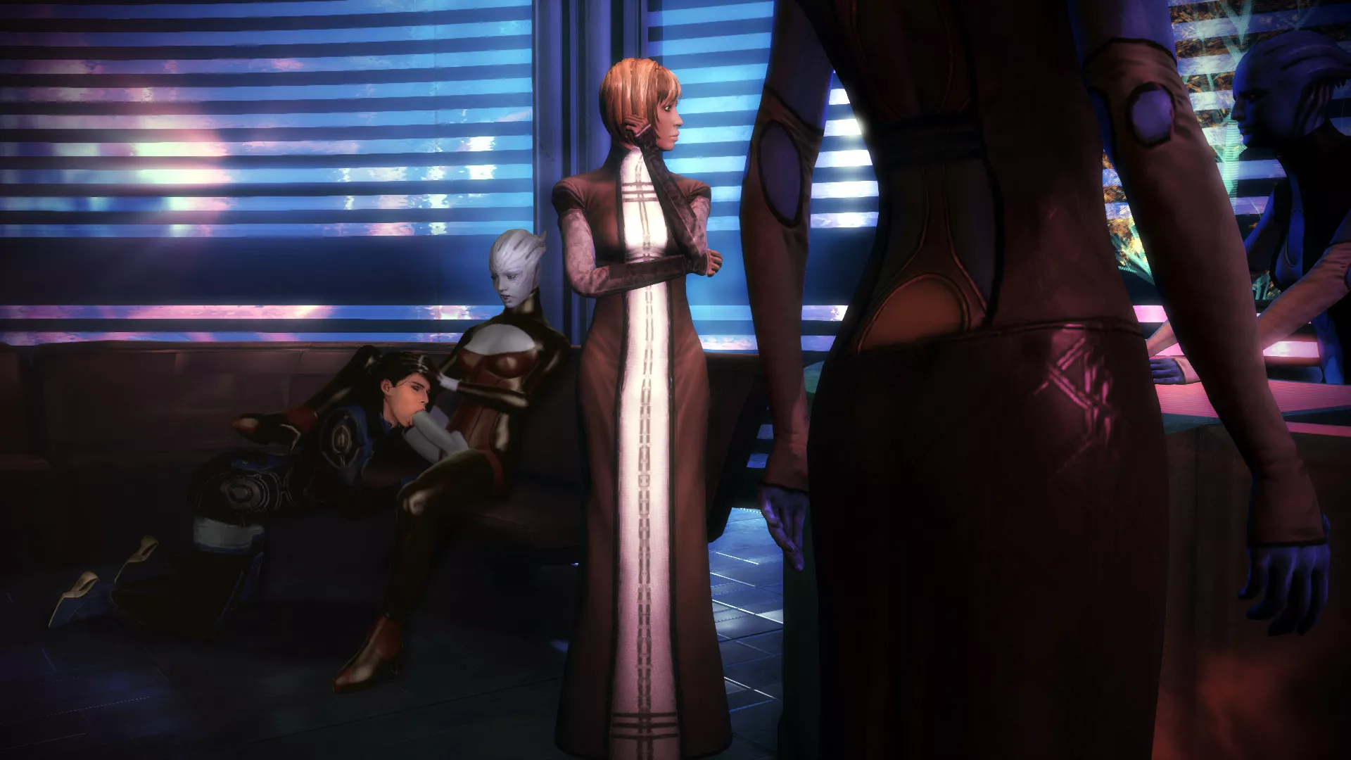 Drunk Ashley sucks a Asari futanari.