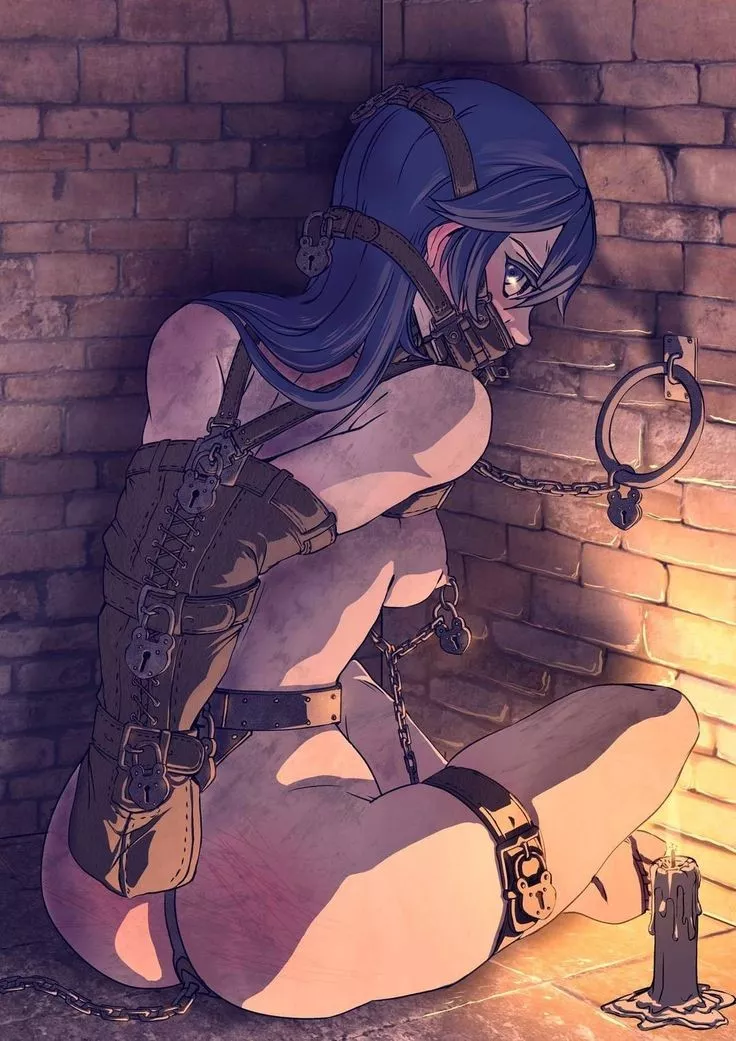 Dungeon extrem bondage don't sems to make her happy..... How sad...... Dungeon extrem bondage don't sems to make her happy..... How sad......