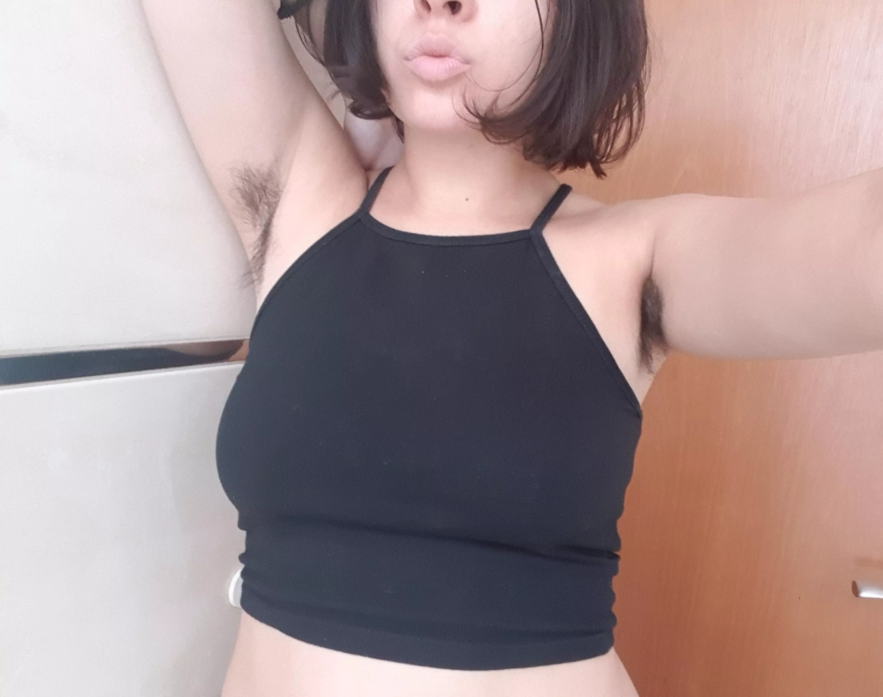 each day my pits hair getting is longer and longer, and i love it!!🤘❤ each day my pits hair getting is longer and longer, and i love it!!🤘❤