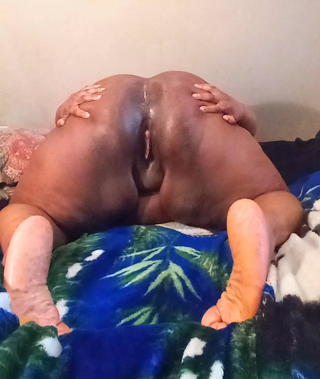 Eat it from the back, and I promise to soak your face