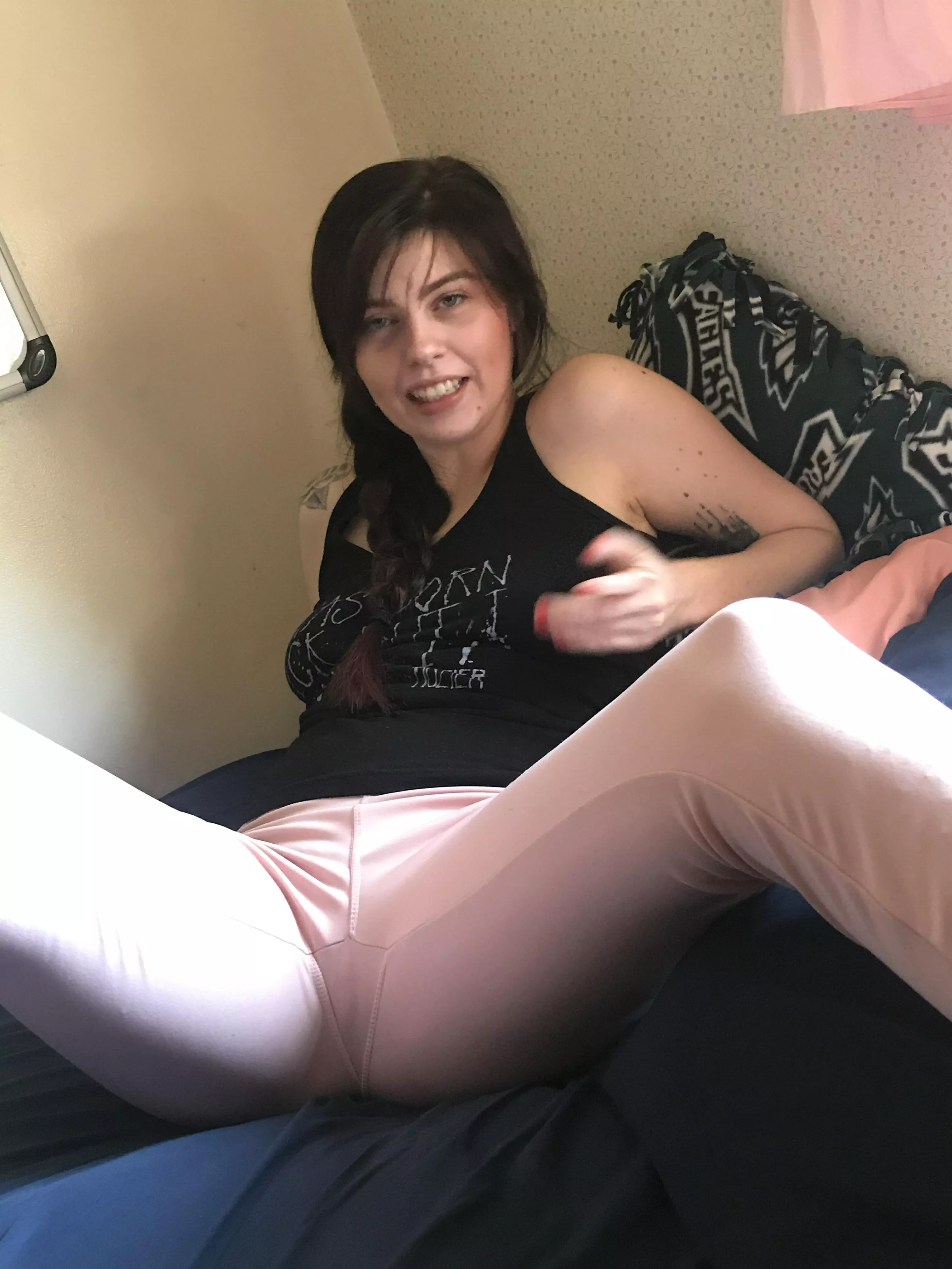 Eat my pussy if you see me like this!