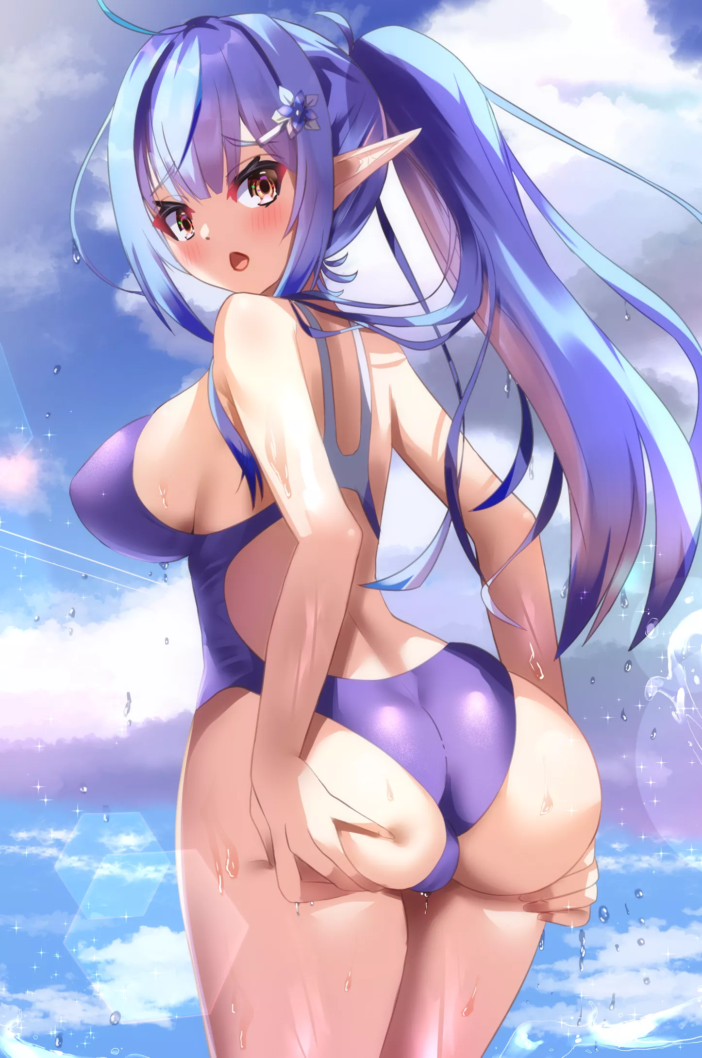 Elf girl with a nice butt