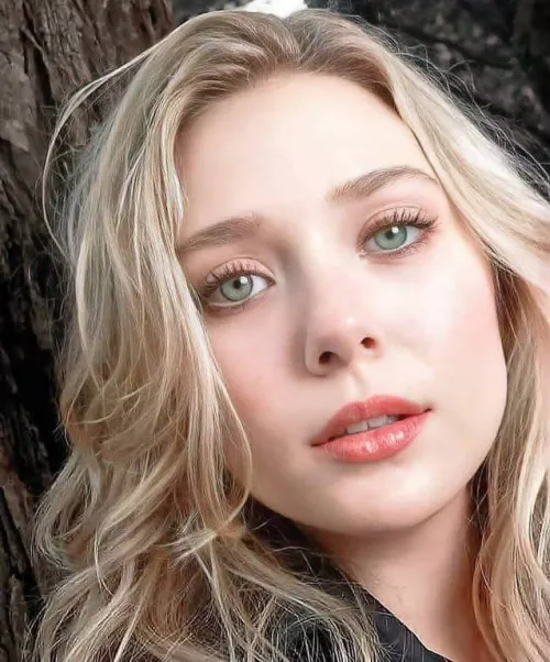 Elizabeth Olsen's mouth was made to be fucked and her face was made to be all covered in cum
