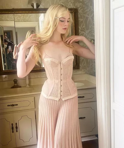 Elle Fanning
