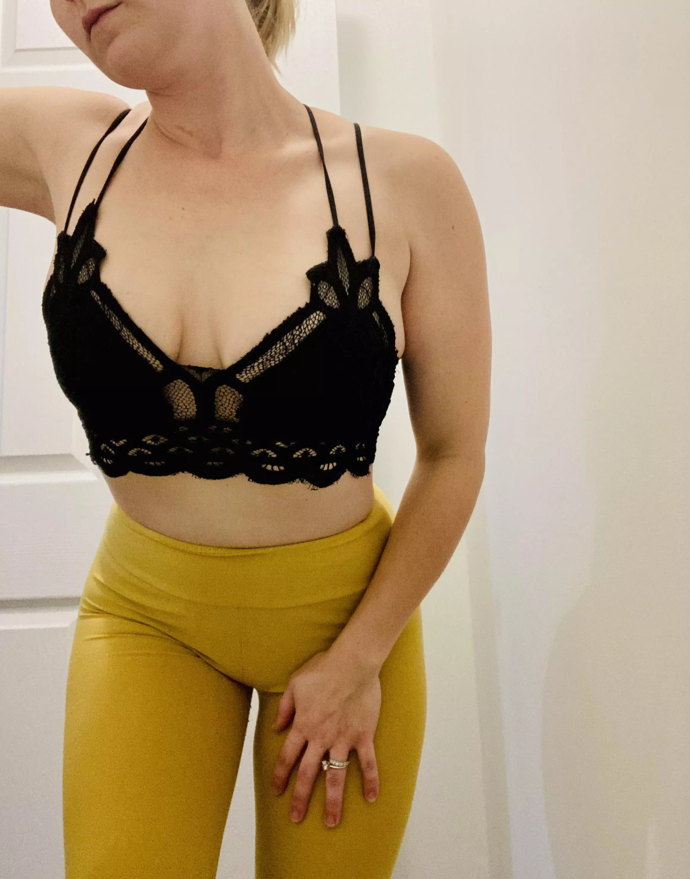 Embracing my mom bod [f] 💋