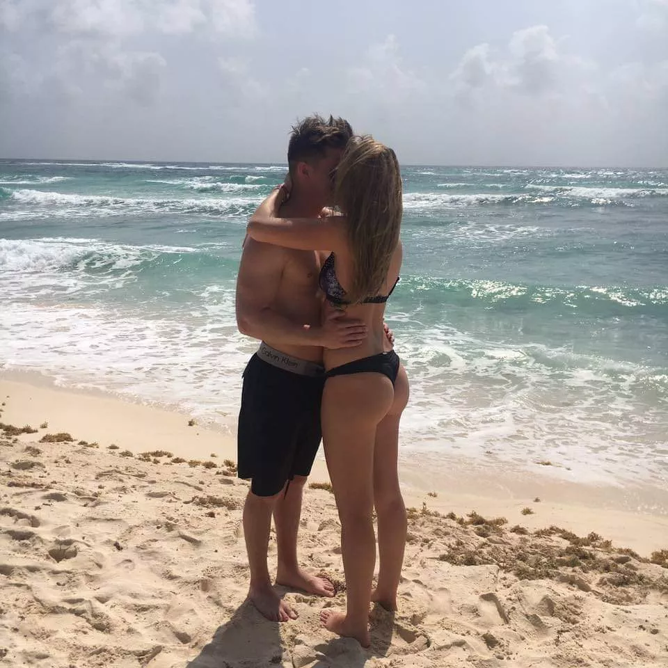 Embracing on the Beach Embracing on the Beach
