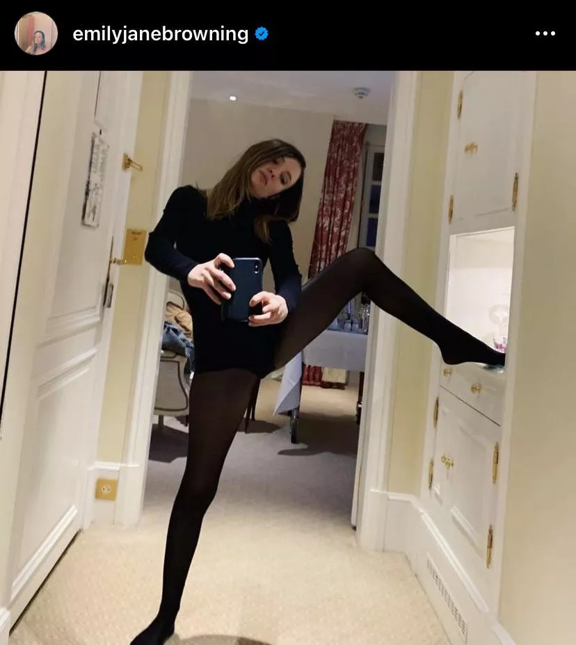 Emily Browning in pantyhose.