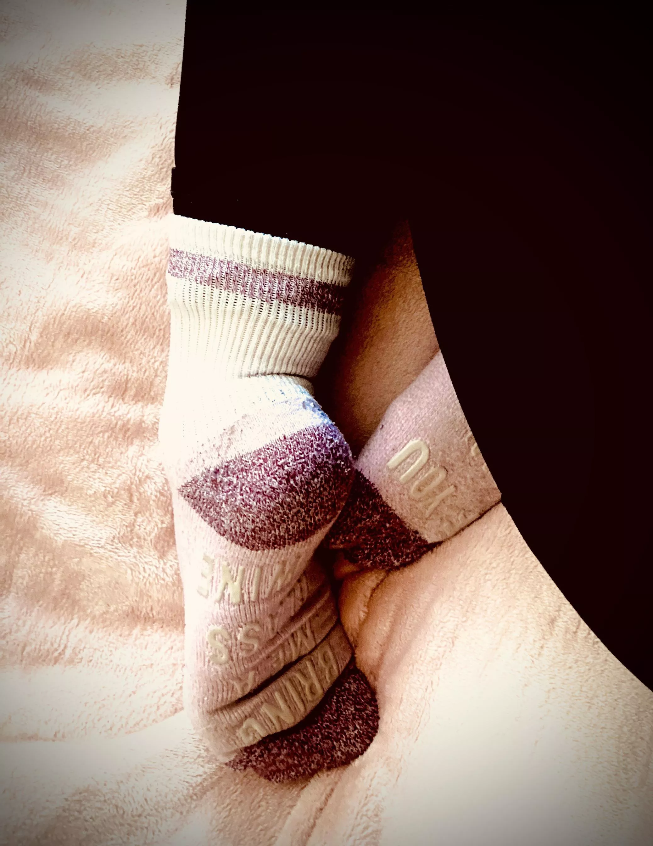 💗 End of day three wearing these cuties! Stinky but cozy 🥰