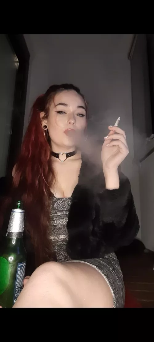 enjoying a cig and a drinkπ¬πΊ