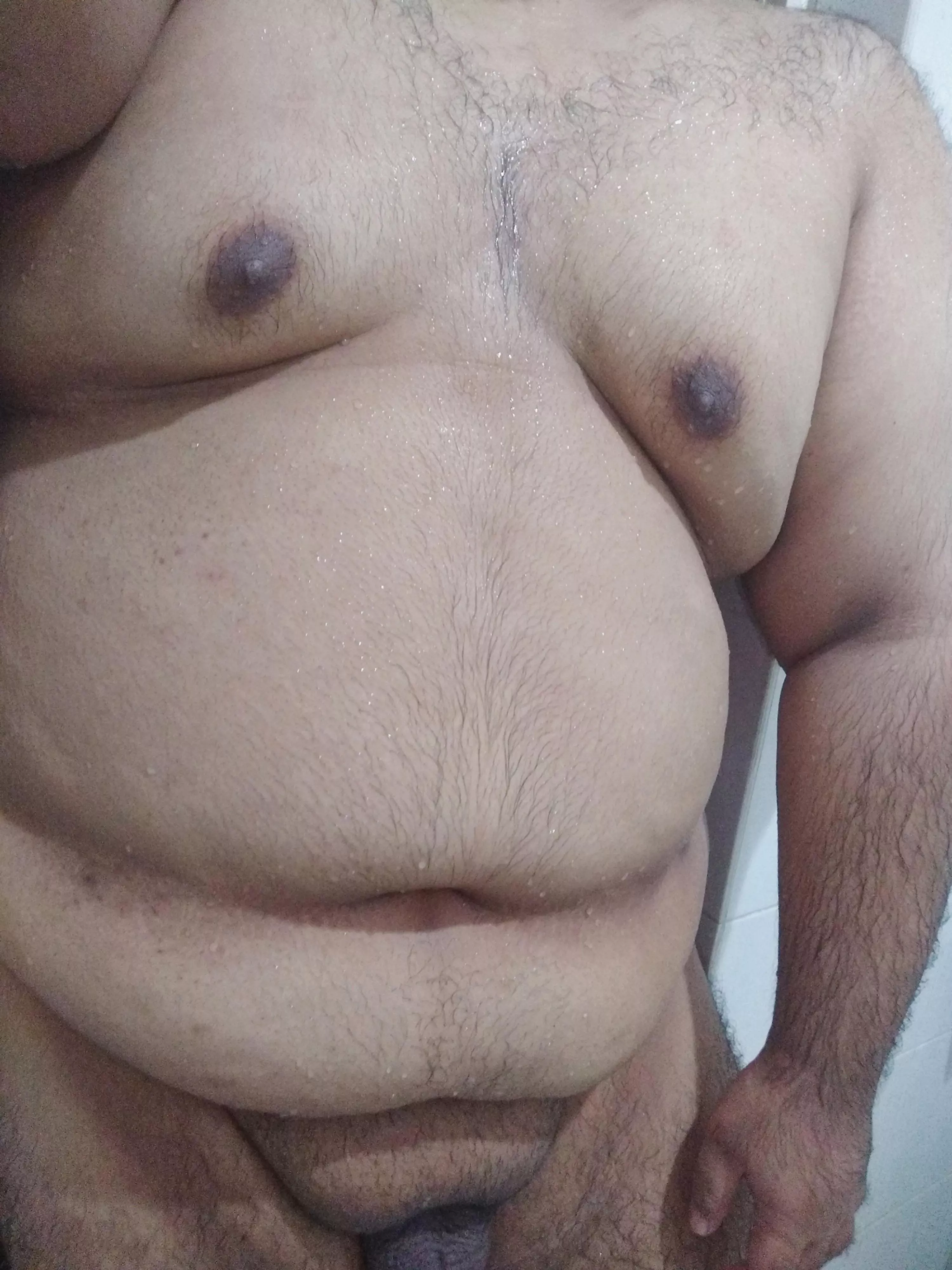 Enjoying late night showers. Wanna join?