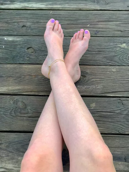 Enjoying the porch before the rain comes again 💋