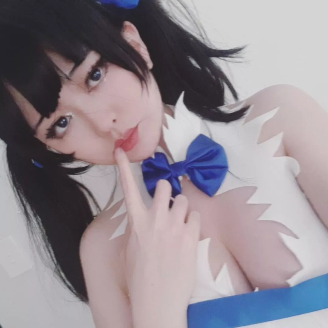 EruFlower as Hestia from Danmachi