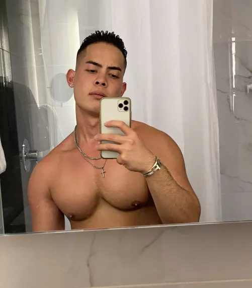 Even when Iām drunk in Vegas, I think Iām pretty mild with photos š