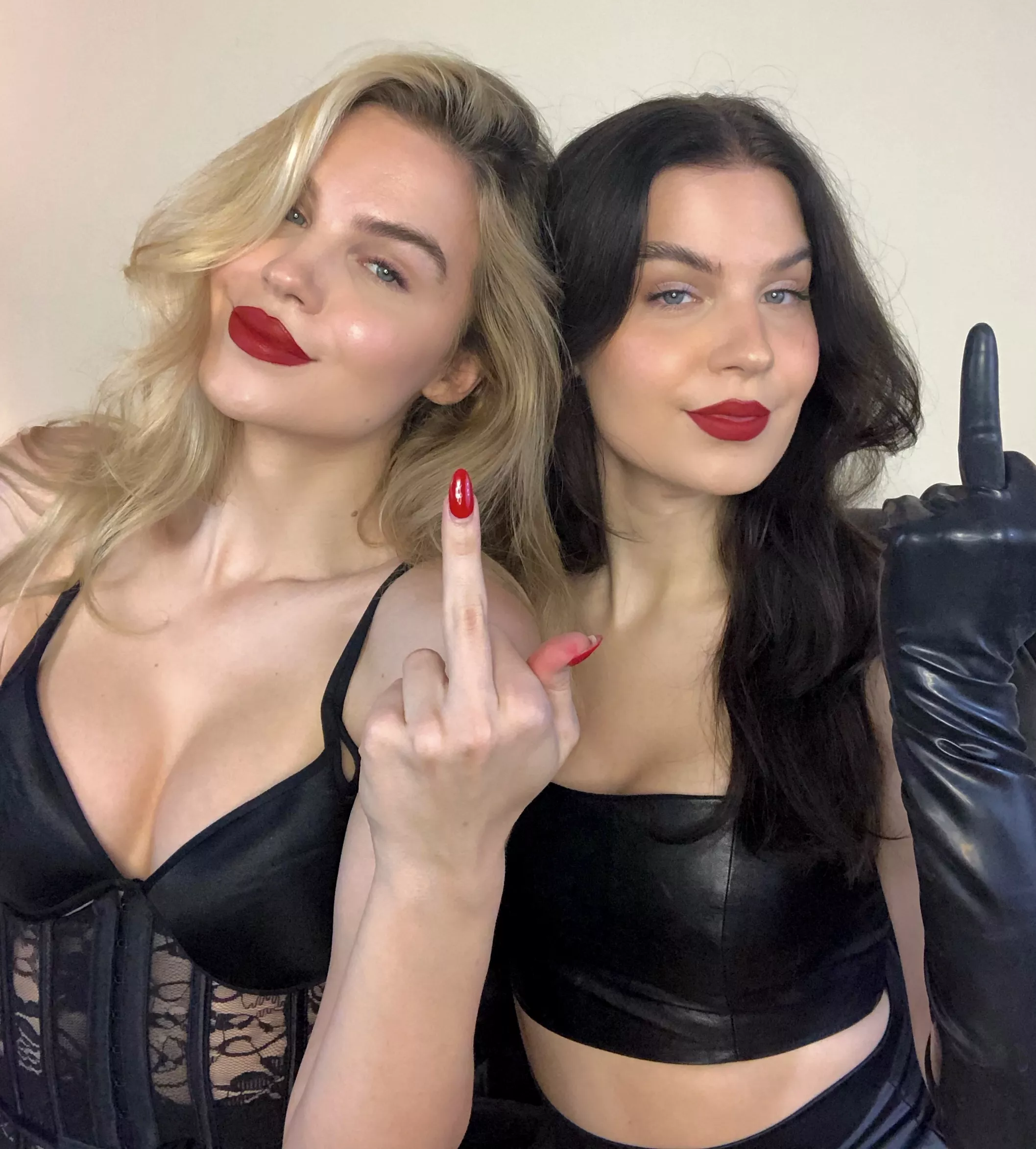 ever dreamed of twin dommes fucking your mind up? ever dreamed of twin dommes fucking your mind up?