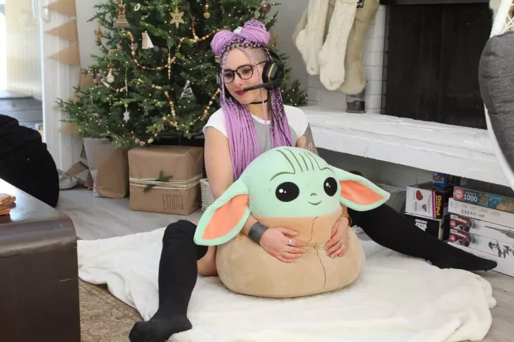 Ever had Grogu between your legs? (Self, soniaphotograohy)