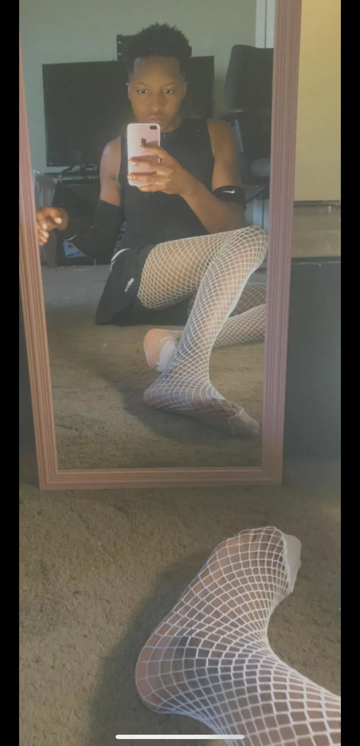 every femboy owns a skirt right? 💕