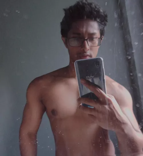 Every upvote gets a full body nudeπ (20)