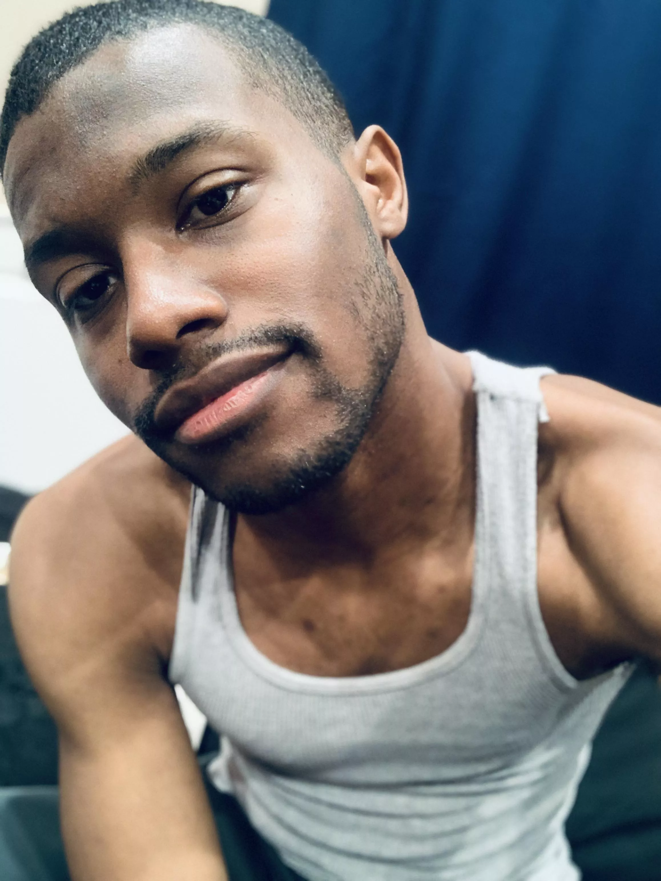 Everyone’s been oddly silent today, so I spent the day being lazy at home 😅 Everyone’s been oddly silent today, so I spent the day being lazy at home 😅