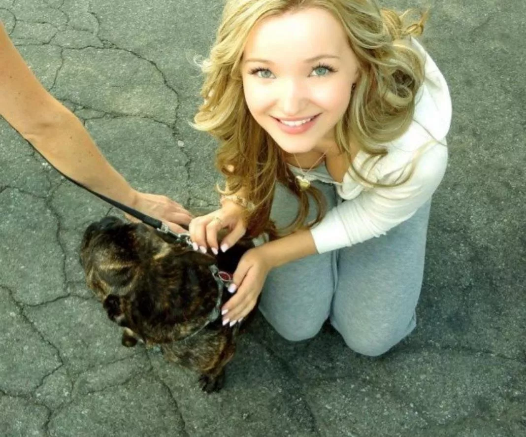 Ex Disney Star Dove cameron Downblouse 🥵❤