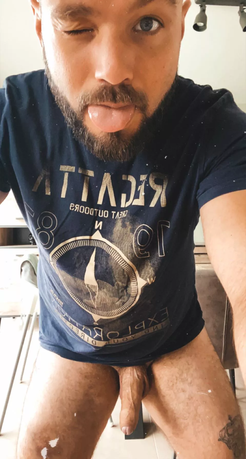 Excuse me while I don’t wear pants at home 🤓 [35]