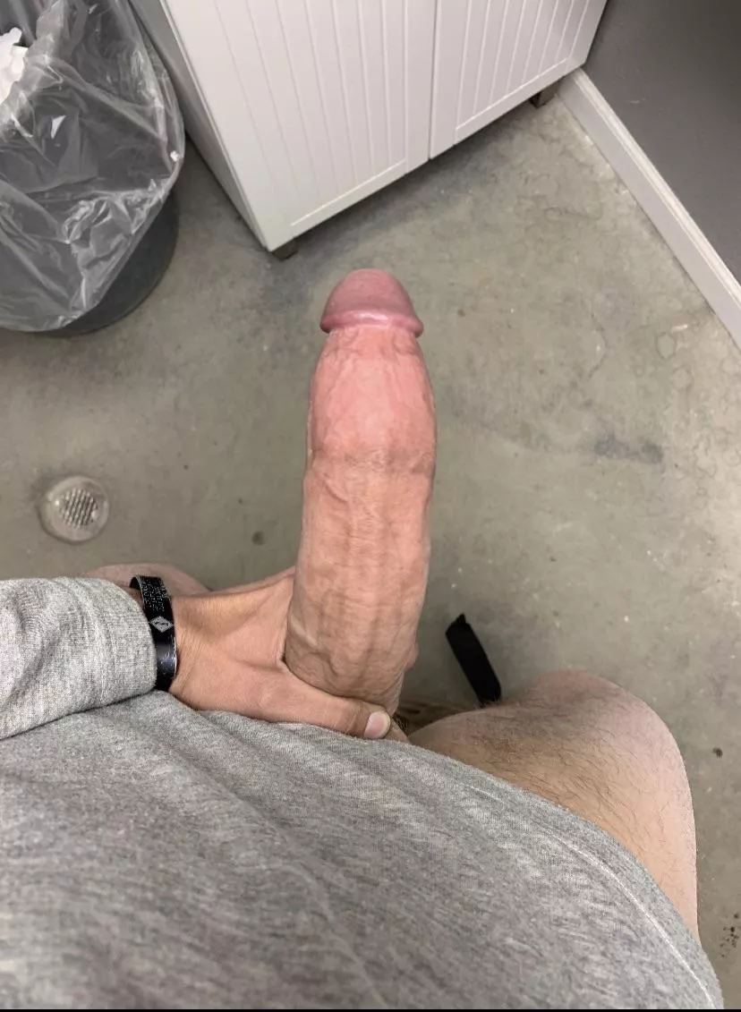 Excuse the dirty floor. I took this POV at work