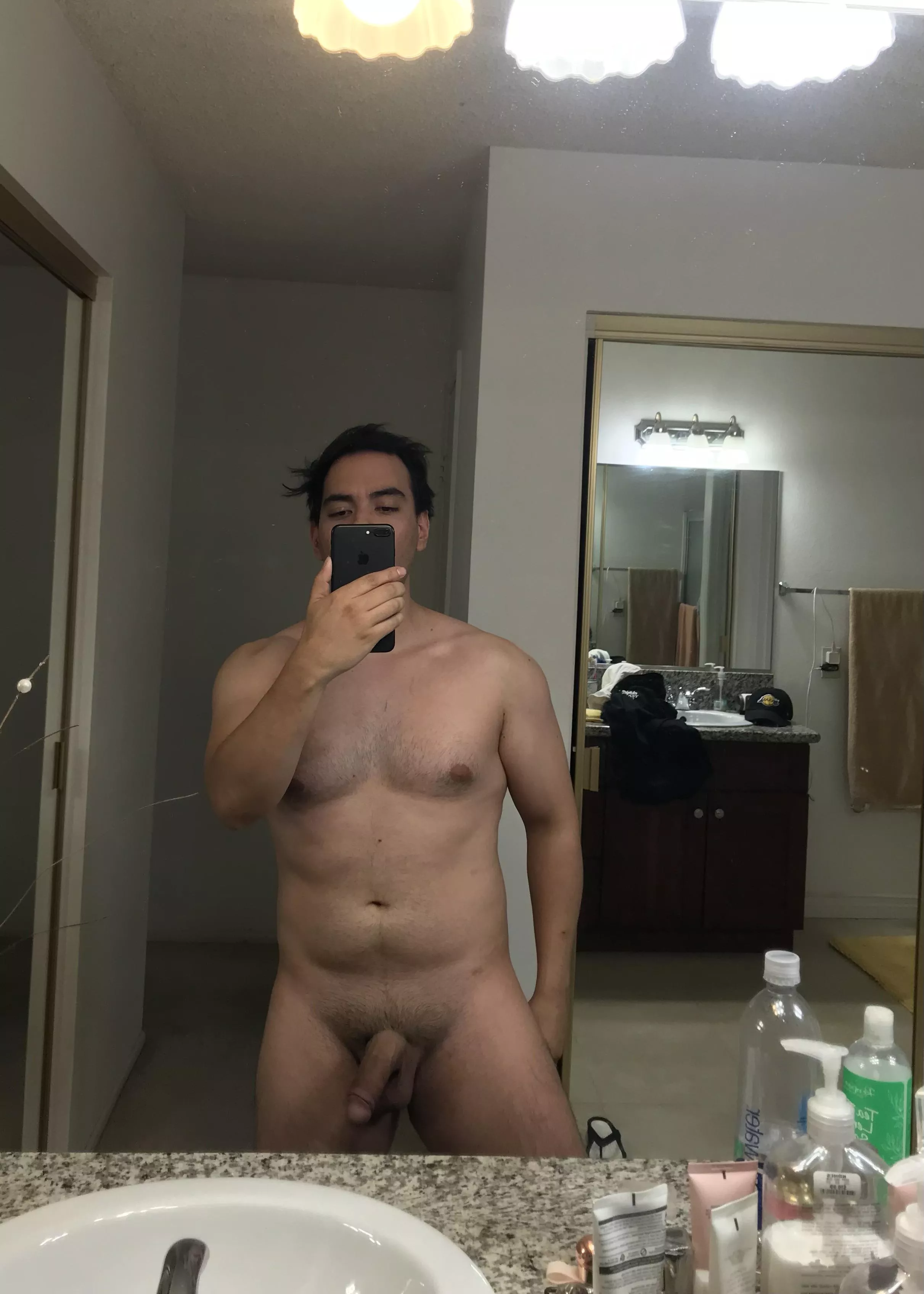 Excuse the sex hair 😌