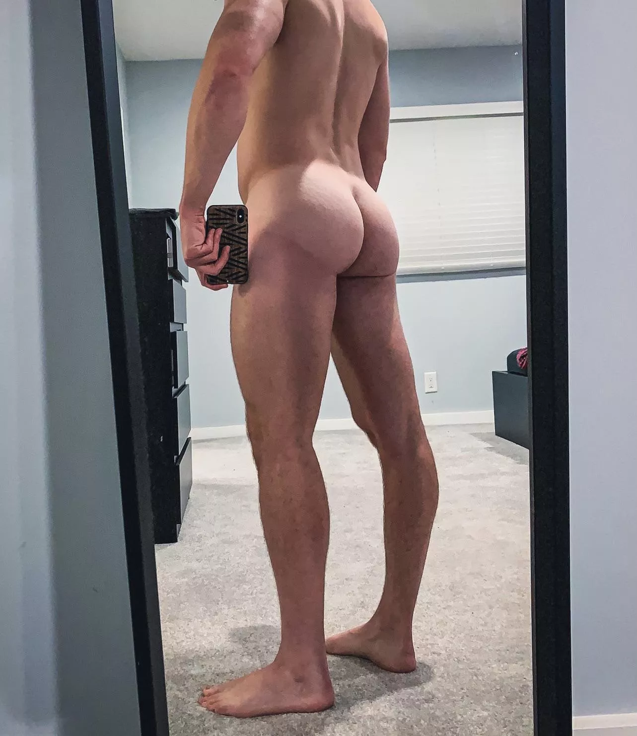 Exhibitionist newbie. All you hung bros…DM me